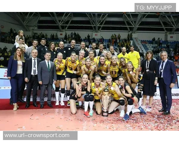 恭贺居莱尔与伊尔迪兹荣获土耳其足球推广奖的辉煌成就