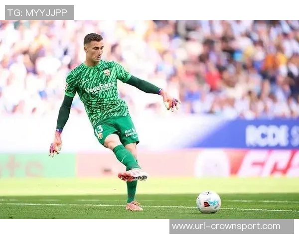 佩尼亚谈加盟埃尔切感受与老队友重聚的喜悦与主帅战术的契合 佩尼亚谈加盟埃尔切感受与老队友重聚的喜悦与主帅战术的契合